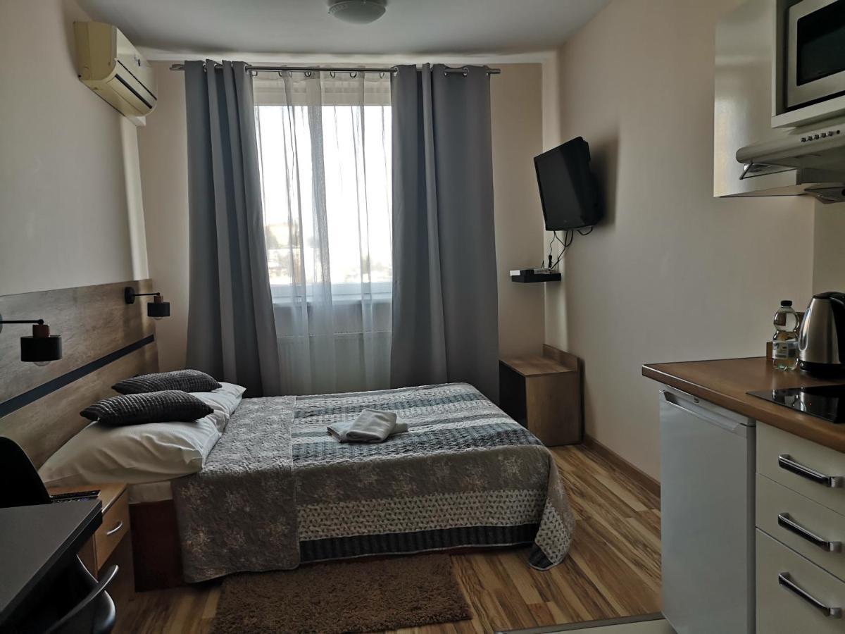 Hotel 1 Płock Εξωτερικό φωτογραφία