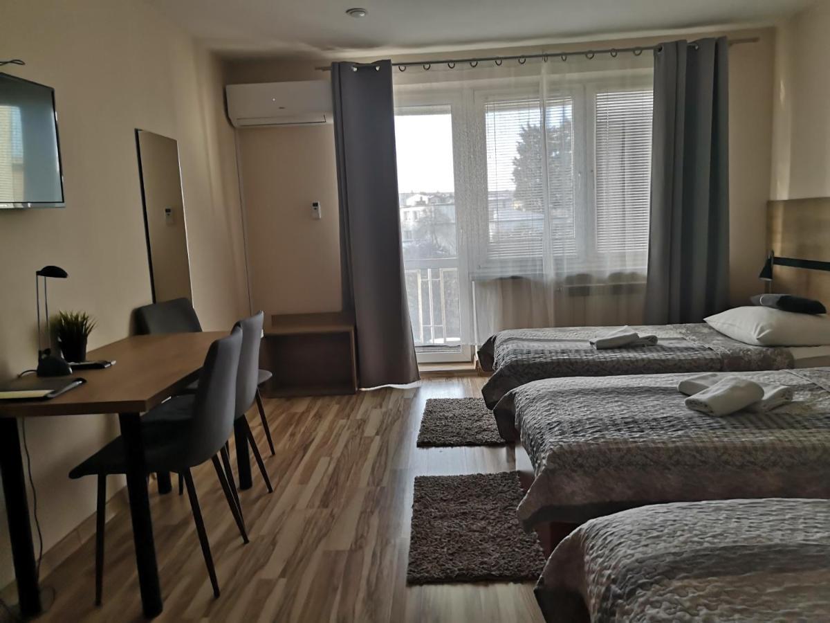 Hotel 1 Płock Εξωτερικό φωτογραφία