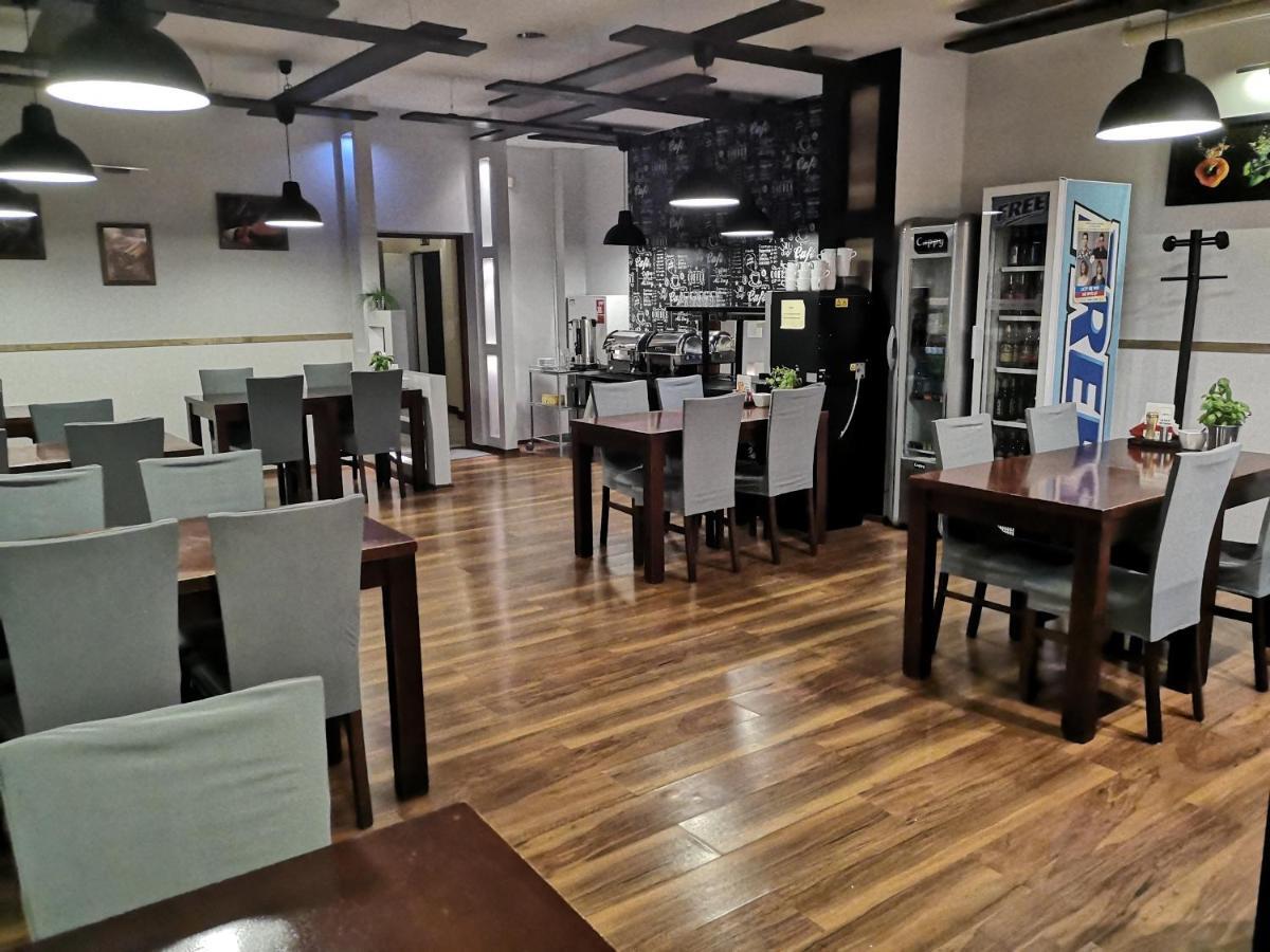 Hotel 1 Płock Εξωτερικό φωτογραφία